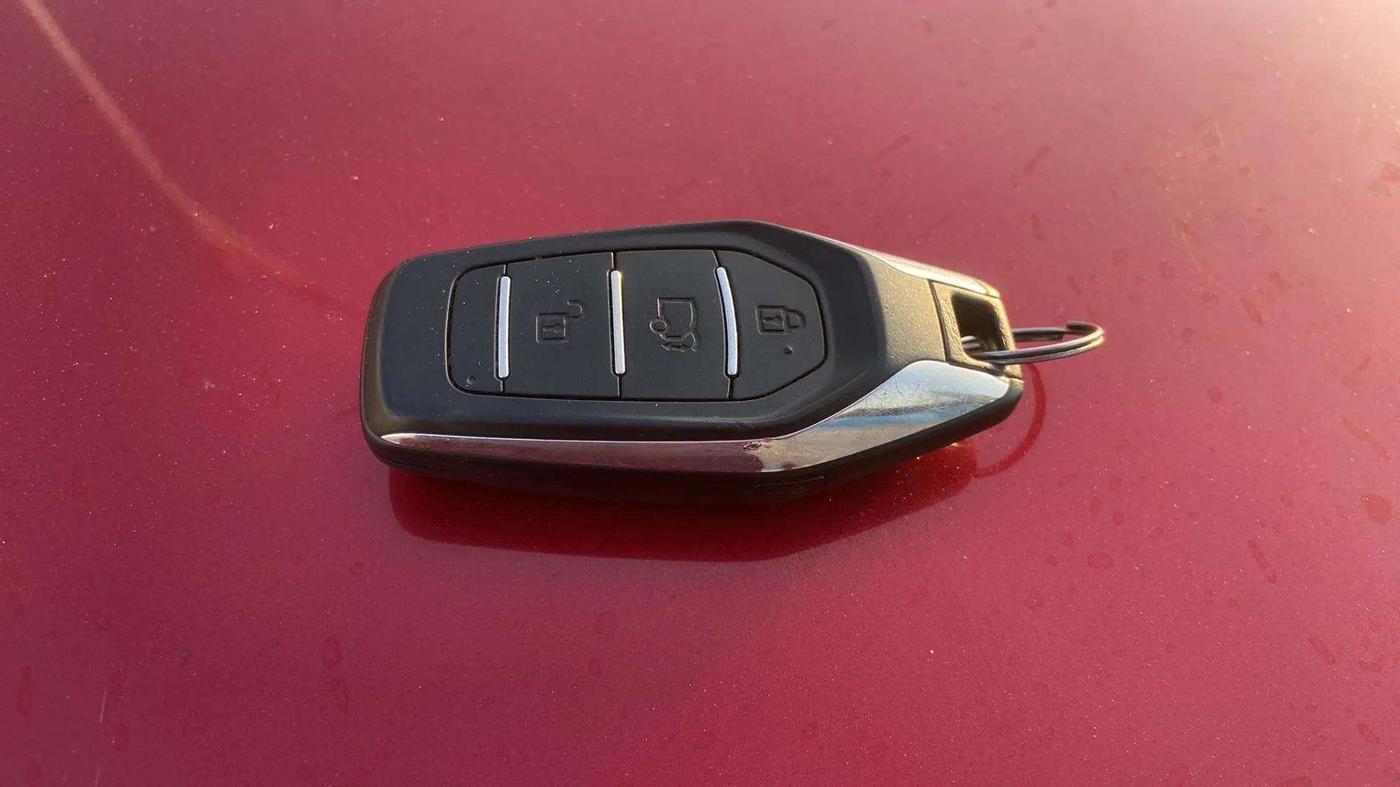 2018 Mahindra XUV500 W9, Diesel, Manual, 79,848 km, Key Close Up