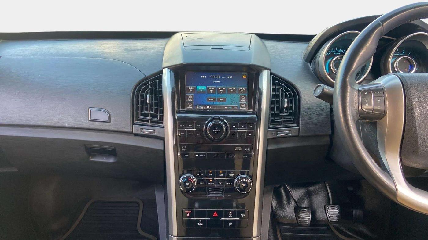2018 Mahindra XUV500 W9, Diesel, Manual, 79,848 km, Air Conditioner