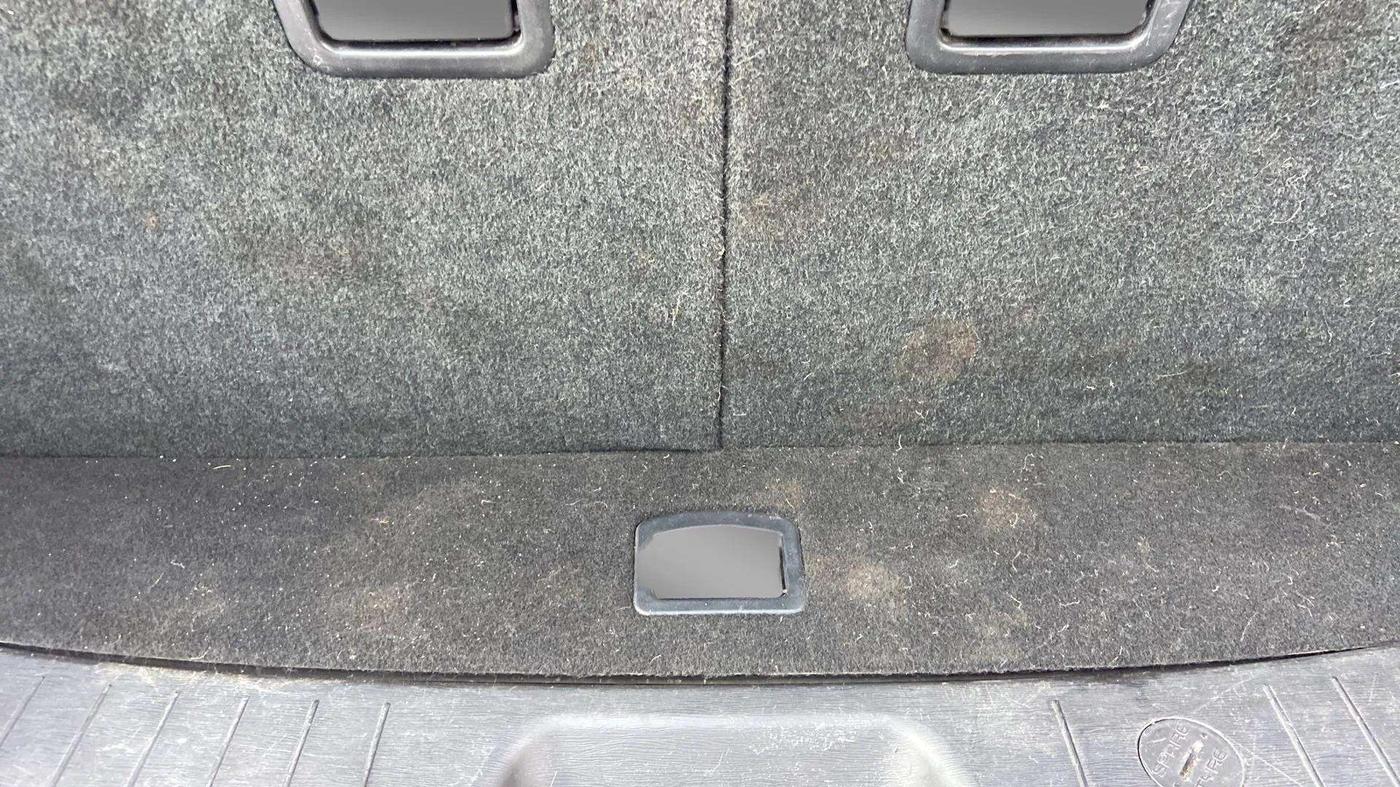 2018 Mahindra XUV500 W9, Diesel, Manual, 79,848 km, Boot Inside