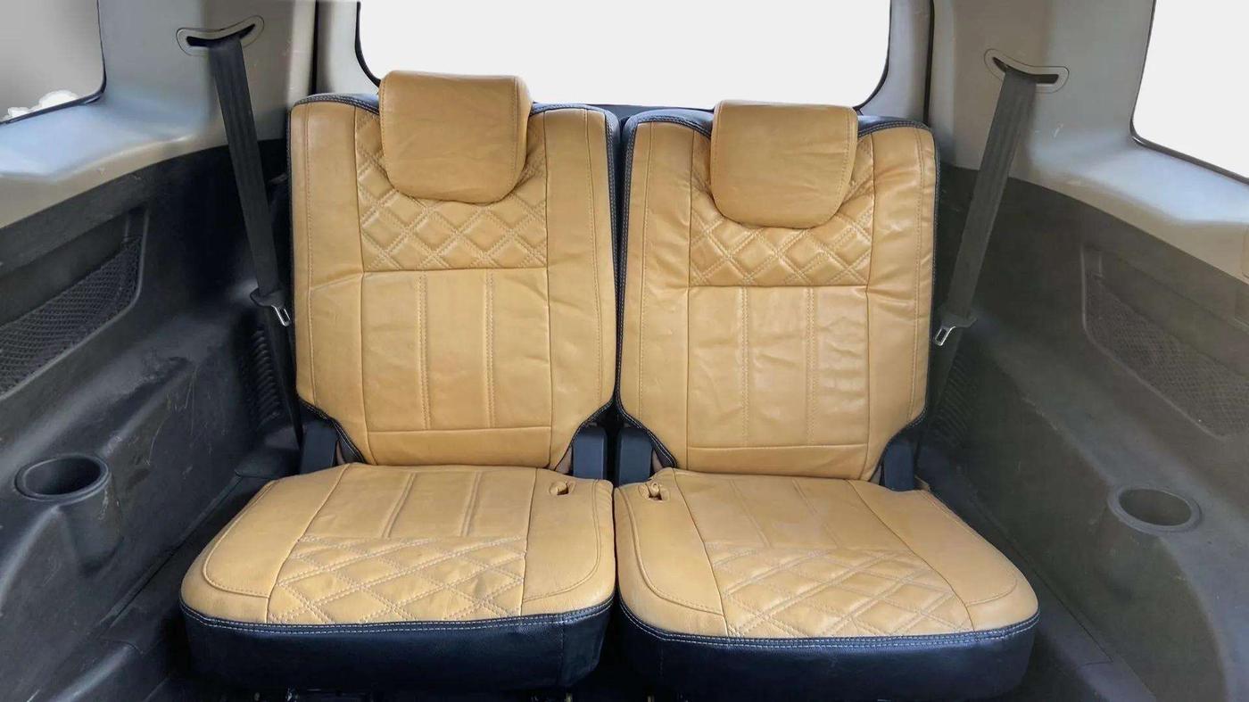 2018 Mahindra XUV500 W9, Diesel, Manual, 79,848 km, Third Seat Row ( optional )