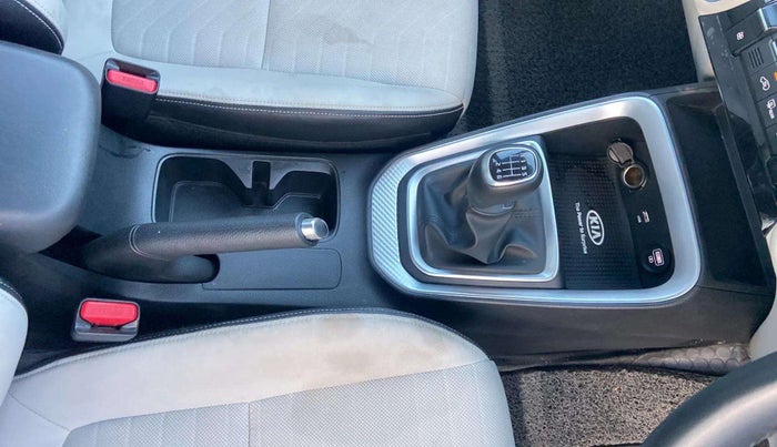 2021 KIA SONET HTX 1.0 IMT, Petrol, Manual, 22,300 km, Gear Lever