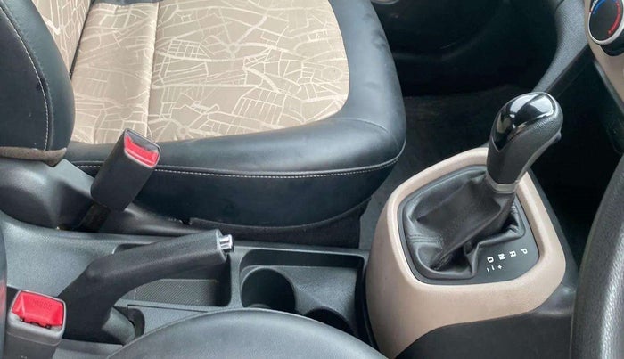2018 Hyundai Grand i10 SPORTZ AT 1.2 KAPPA VTVT, Petrol, Automatic, 75,394 km, Gear Lever