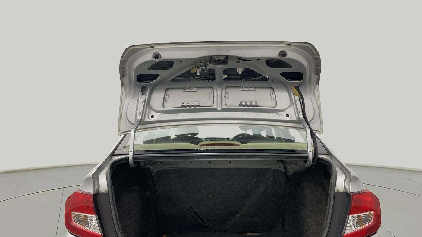 2020 Honda Amaze 1.2L I-VTEC VX CVT, Petrol, Automatic, 60,047 km, Boot Door Open