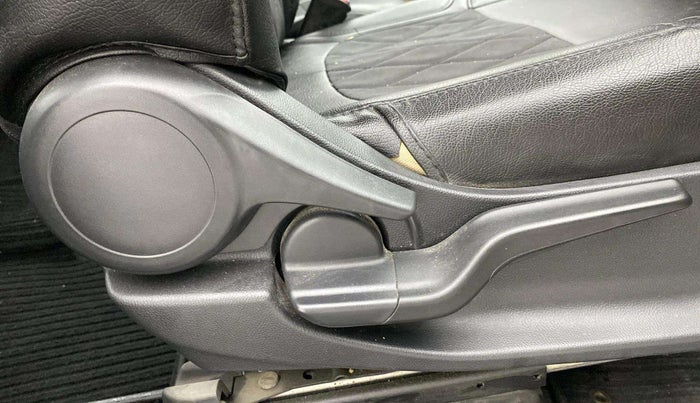 2020 Honda Amaze 1.2L I-VTEC VX CVT, Petrol, Automatic, 59,977 km, Driver Side Adjustment Panel