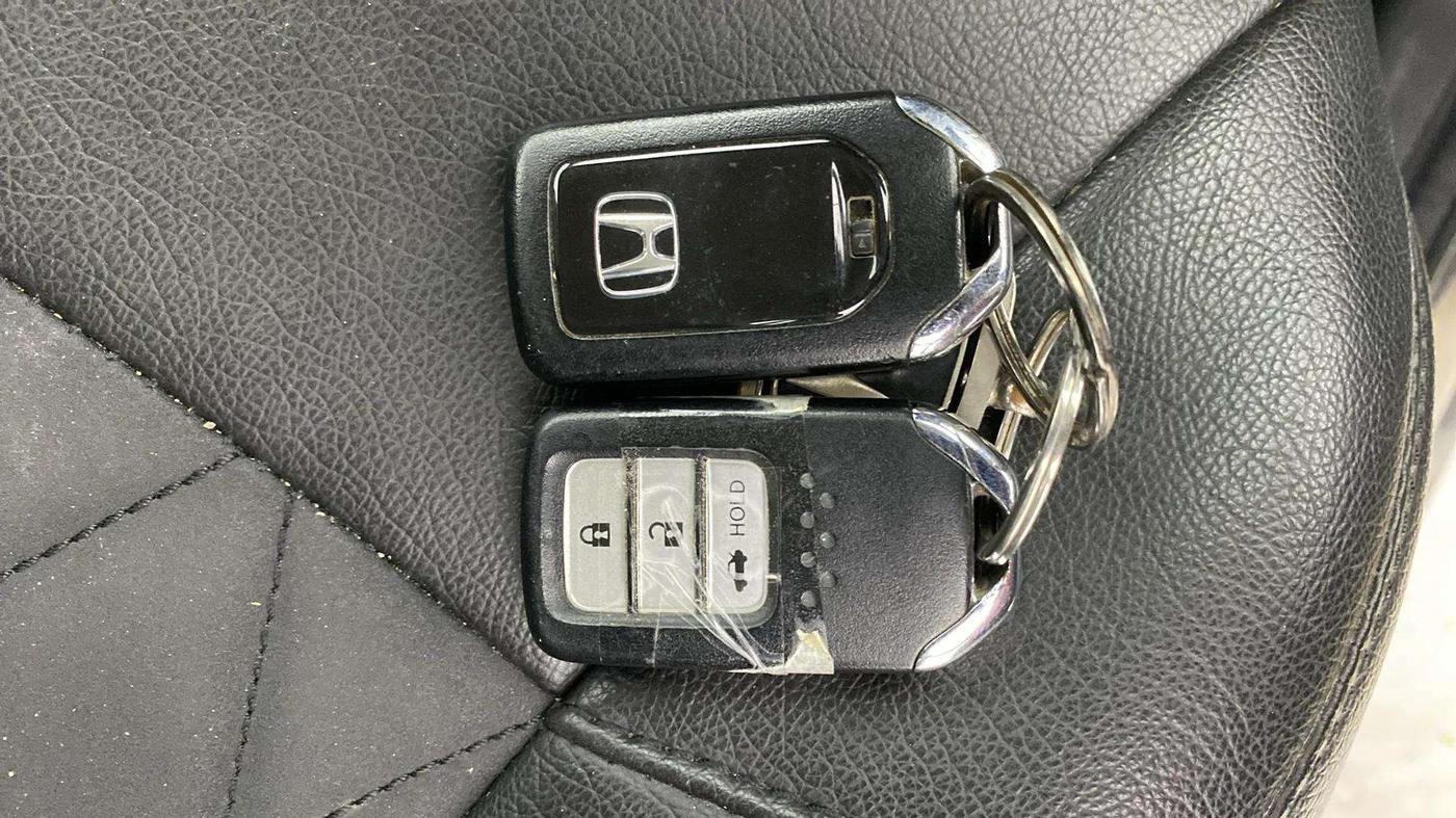 2020 Honda Amaze 1.2L I-VTEC VX CVT, Petrol, Automatic, 60,047 km, Key Close Up