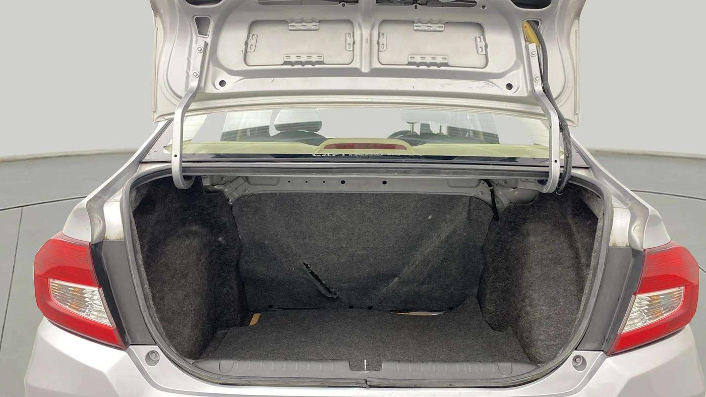 2020 Honda Amaze 1.2L I-VTEC VX CVT, Petrol, Automatic, 60,047 km, Boot Inside