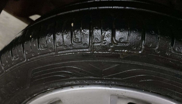 2018 Maruti Alto K10 LXI CNG (AIRBAG), CNG, Manual, 66,841 km, Left Rear Tyre Tread