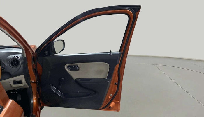 2018 Maruti Alto K10 LXI CNG (AIRBAG), CNG, Manual, 66,841 km, RHS Front Door