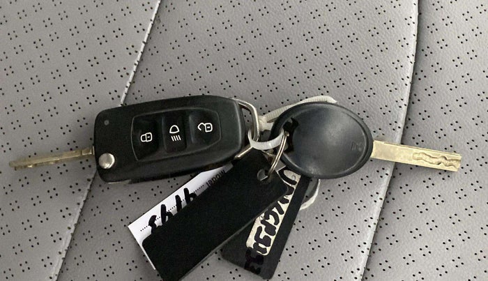2020 Tata Tiago XT PETROL, Petrol, Manual, 56,928 km, Key Close Up