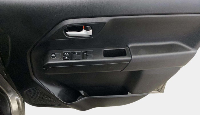 2022 Maruti New Wagon-R ZXI 1.2, Petrol, Manual, 9,587 km, Driver Side Door Panels Control