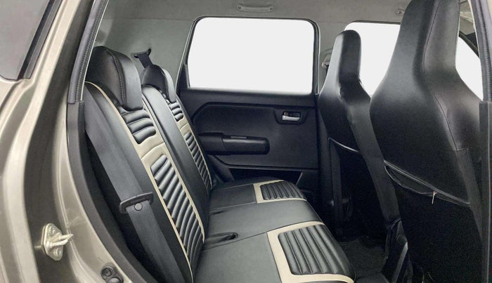 2022 Maruti New Wagon-R ZXI 1.2, Petrol, Manual, 9,587 km, Right Side Rear Door Cabin