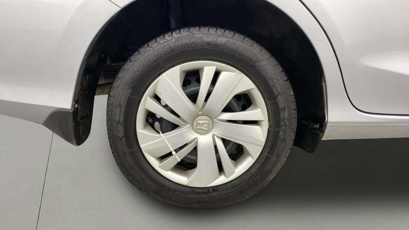 2018 Honda Amaze 1.5L I-DTEC S, Diesel, Manual, 59,357 km, Right Rear Wheel