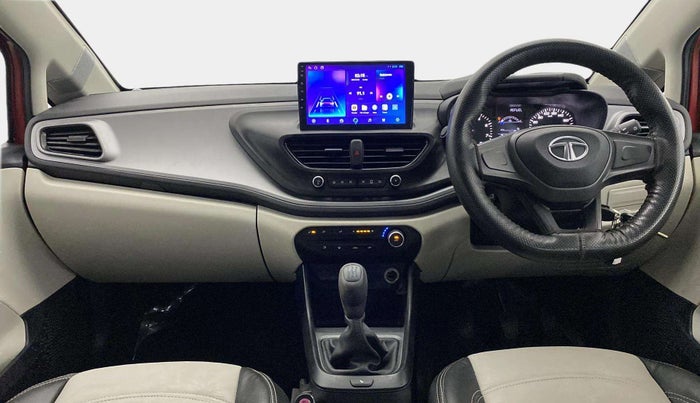 2022 Tata ALTROZ XE PLUS PETROL, Petrol, Manual, 27,622 km, Dashboard