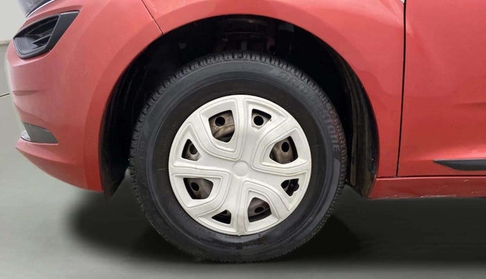 2022 Tata ALTROZ XE PLUS PETROL, Petrol, Manual, 27,622 km, Left Front Wheel