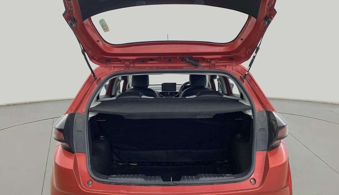 2022 Tata ALTROZ XE PLUS PETROL, Petrol, Manual, 27,622 km, Boot Inside