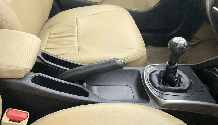 2015 Honda City 1.5L I-VTEC SV, Petrol, Manual, 61,940 km, Gear Lever