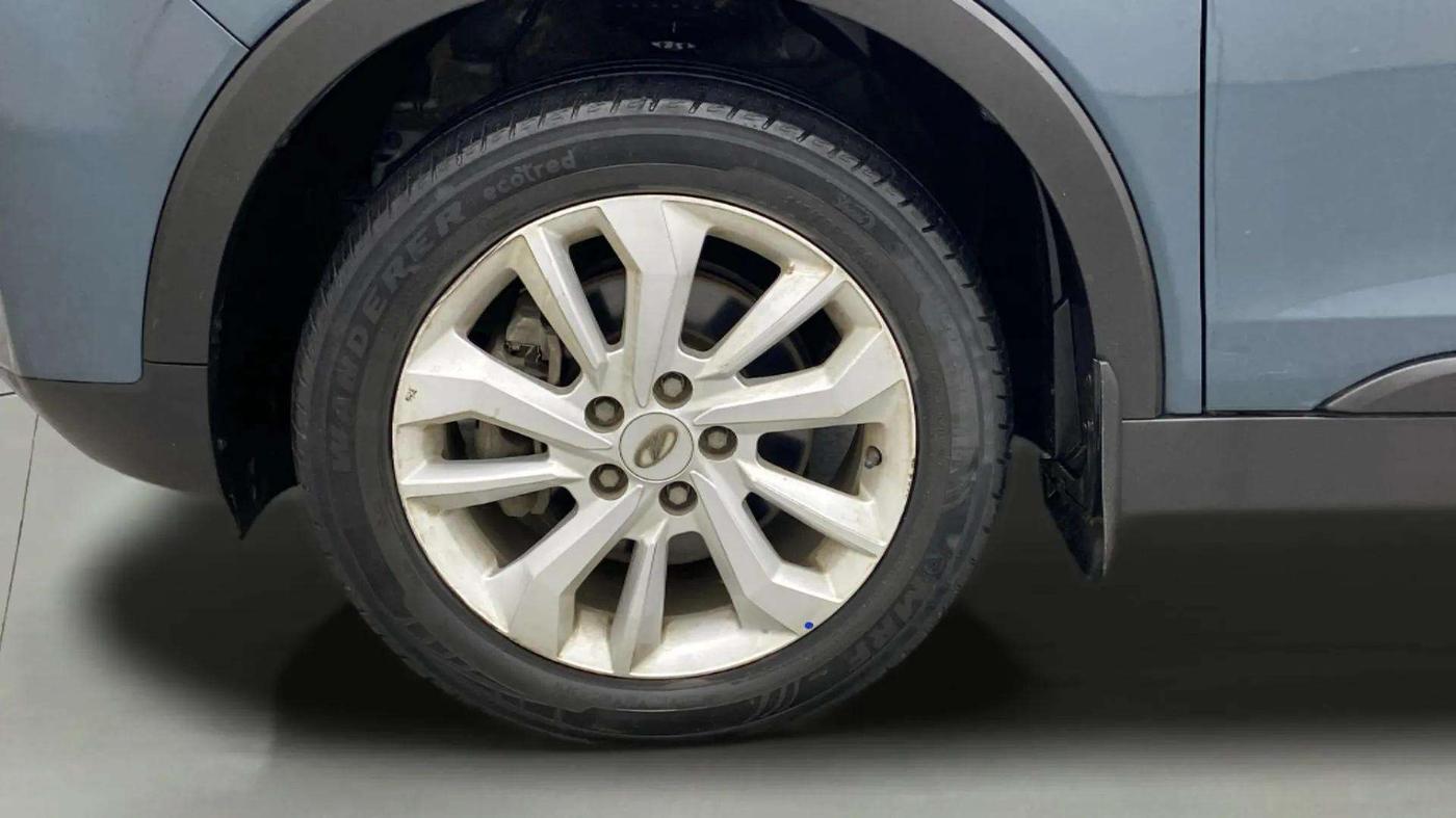 2019 Mahindra XUV300 W8 1.5 DIESEL, Diesel, Manual, 55,349 km, Left Front Wheel