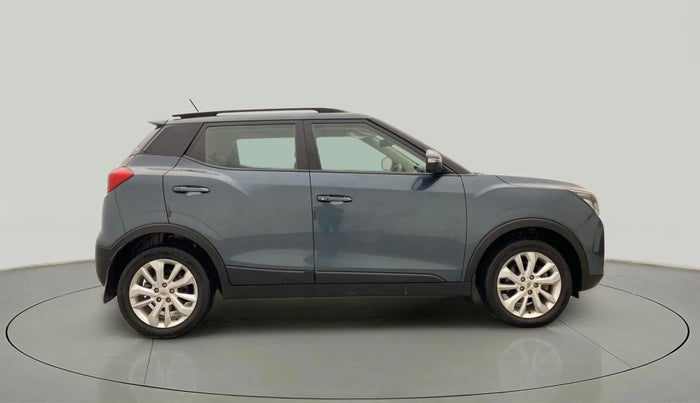 2019 Mahindra XUV300 W8 1.5 DIESEL, Diesel, Manual, 55,261 km, Right Side View