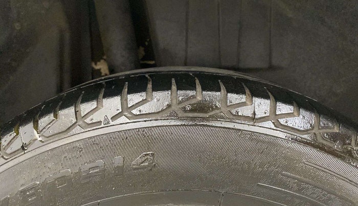 2019 Maruti Dzire VXI, Petrol, Manual, 57,315 km, Right Rear Tyre Tread