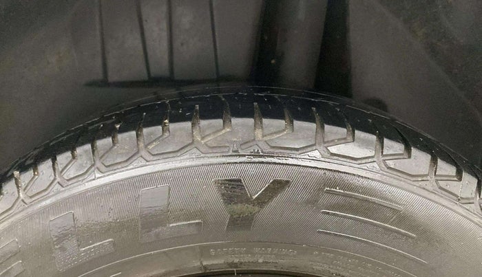 2019 Maruti Dzire VXI, Petrol, Manual, 57,315 km, Left Rear Tyre Tread
