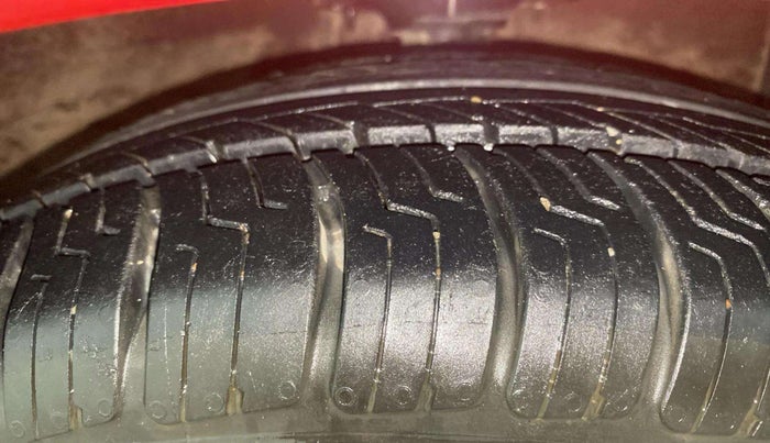 2015 Hyundai Xcent SX AT 1.2 (O), Petrol, Automatic, 47,193 km, Right Front Tyre Tread