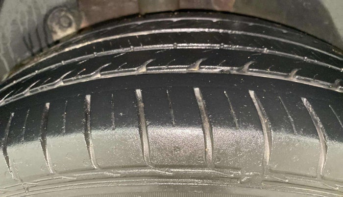 2021 KIA SELTOS HTX IVT 1.5 PETROL, Petrol, Automatic, 31,861 km, Right Rear Tyre Tread