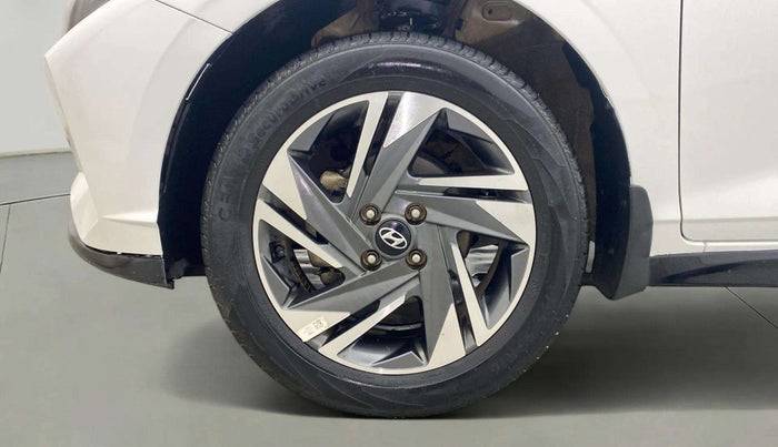 2023 Hyundai NEW I20 ASTA (O) 1.2 MT DUAL TONE, Petrol, Manual, 33,902 km, Left Front Wheel