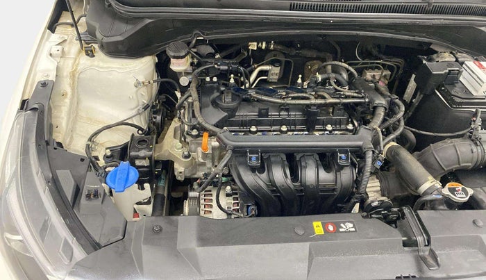 2023 Hyundai NEW I20 ASTA (O) 1.2 MT DUAL TONE, Petrol, Manual, 33,902 km, Engine View - Right