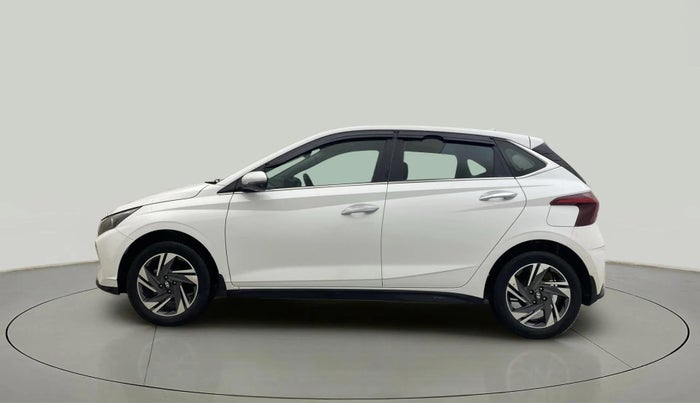 2023 Hyundai NEW I20 ASTA (O) 1.2 MT DUAL TONE, Petrol, Manual, 33,902 km, Left Side