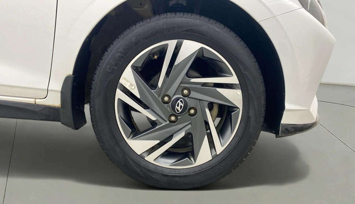 2023 Hyundai NEW I20 ASTA (O) 1.2 MT DUAL TONE, Petrol, Manual, 33,902 km, Right Front Wheel