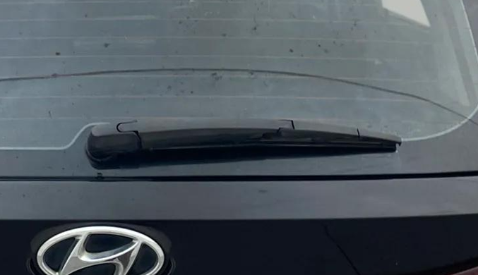 2023 Hyundai NEW I20 ASTA (O) 1.2 MT DUAL TONE, Petrol, Manual, 33,902 km, Rear Wiper
