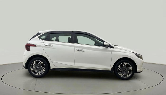 2023 Hyundai NEW I20 ASTA (O) 1.2 MT DUAL TONE, Petrol, Manual, 33,902 km, Right Side View