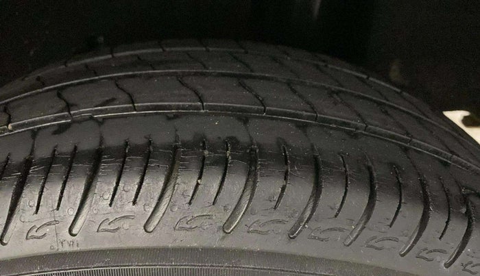 2021 Maruti Baleno SIGMA PETROL 1.2, Petrol, Manual, 44,396 km, Left Rear Tyre Tread