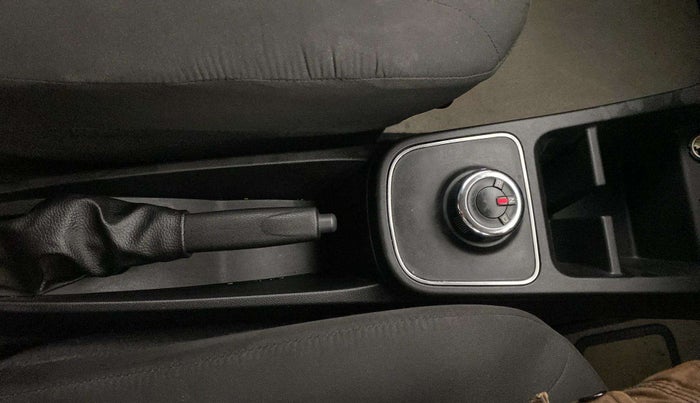 2023 Renault Kwid RXT 1.0 AMT, Petrol, Automatic, 16,553 km, Gear Lever