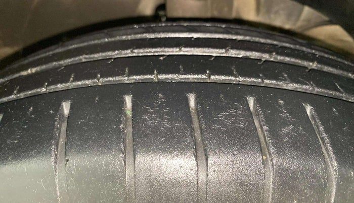 2021 Maruti Swift ZXI PLUS AMT, Petrol, Automatic, 21,888 km, Right Front Tyre Tread