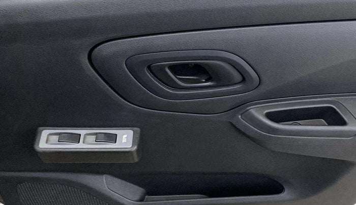 2021 Datsun Redi Go A, Petrol, Manual, 27,500 km, Driver Side Door Panels Control