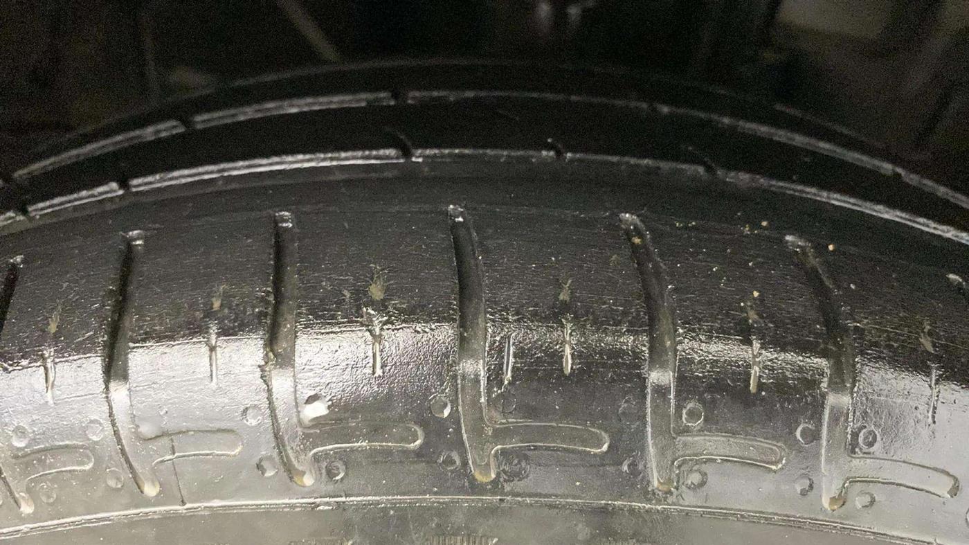 2021 Datsun Redi Go A, Petrol, Manual, 27,827 km, Right Front Tyre Tread