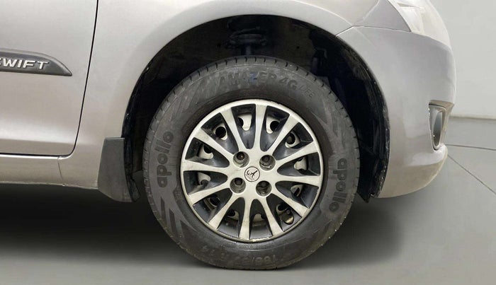2014 Maruti Swift LXI, CNG, Manual, 96,892 km, Right Front Wheel