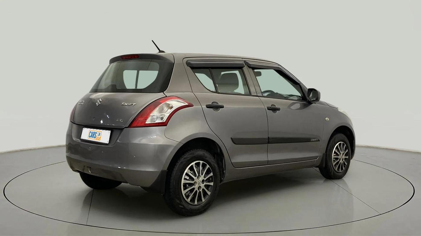 2014 Maruti Swift LXI, CNG, Manual, 96,892 km, Right Back Diagonal