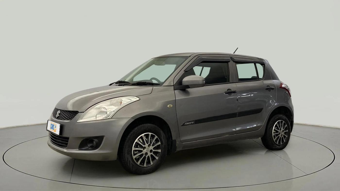 2014 Maruti Swift LXI, CNG, Manual, 96,892 km, Left Front Diagonal