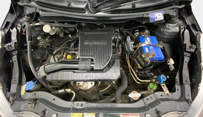 2014 Maruti Swift LXI, CNG, Manual, 96,892 km, Engine View