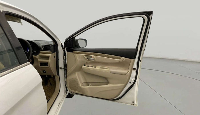 2019 Maruti Ciaz SIGMA 1.5 SHVS MT  PETROL, Petrol, Manual, 31,186 km, RHS Front Door