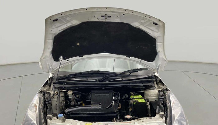 2015 Maruti Swift Dzire VXI, Petrol, Manual, 60,818 km, Open Bonet