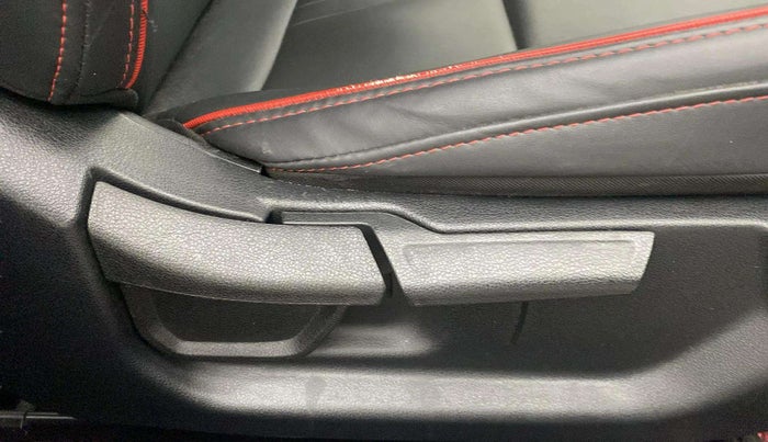 2023 Hyundai NEW I20 N LINE N8 1.0 TURBO GDI IMT, Petrol, Manual, 13,049 km, Driver Side Adjustment Panel