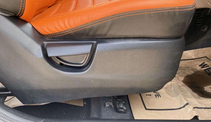 2019 Hyundai NEW SANTRO SPORTZ AMT, Petrol, Automatic, 29,429 km, Driver Side Adjustment Panel