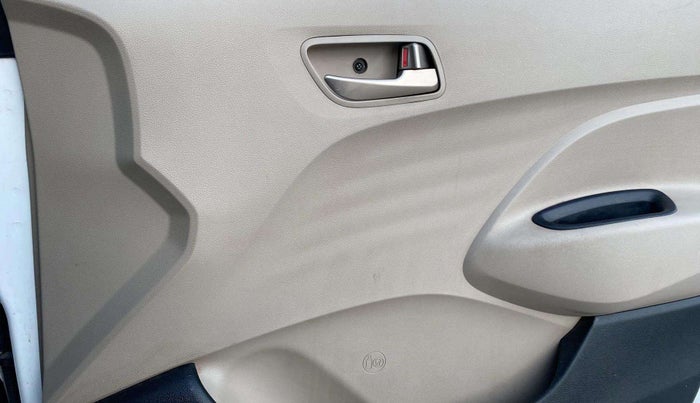 2019 Hyundai NEW SANTRO SPORTZ AMT, Petrol, Automatic, 29,429 km, Driver Side Door Panels Control