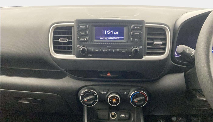 2022 Hyundai VENUE S 1.2, Petrol, Manual, 5,747 km, Air Conditioner