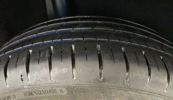 2018 Maruti Baleno ZETA PETROL 1.2, Petrol, Manual, 45,622 km, Right Rear Tyre Tread