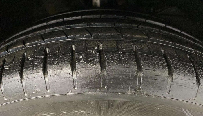 2018 Maruti Baleno ZETA PETROL 1.2, Petrol, Manual, 45,622 km, Right Front Tyre Tread