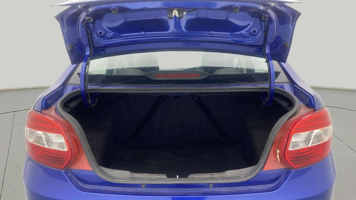 2016 Tata Zest XMS PETROL, Petrol, Manual, 51,386 km, Boot Inside